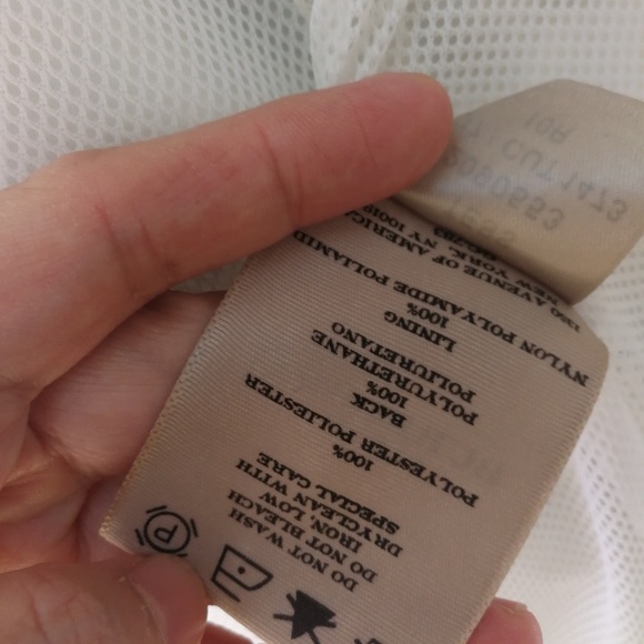 🦋 Gorgeous Burberry - Picture 8 of 11